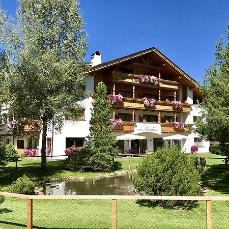Hotel Arnaria Urtijëi Buitenkant foto